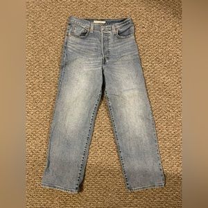 Levis Ribcage Straight Ankle